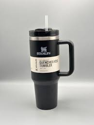 Stanley Quencher H2.0 Flowstate Tumbler black  (1.18L) (Premium Batch)